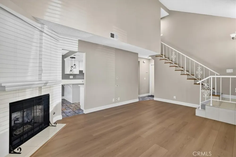 1189 Sunflower Covina, CA 91724