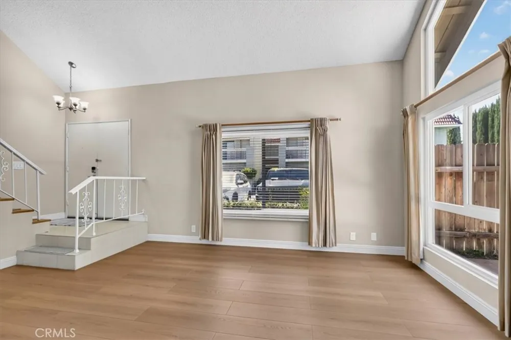 1189 Sunflower Covina, CA 91724