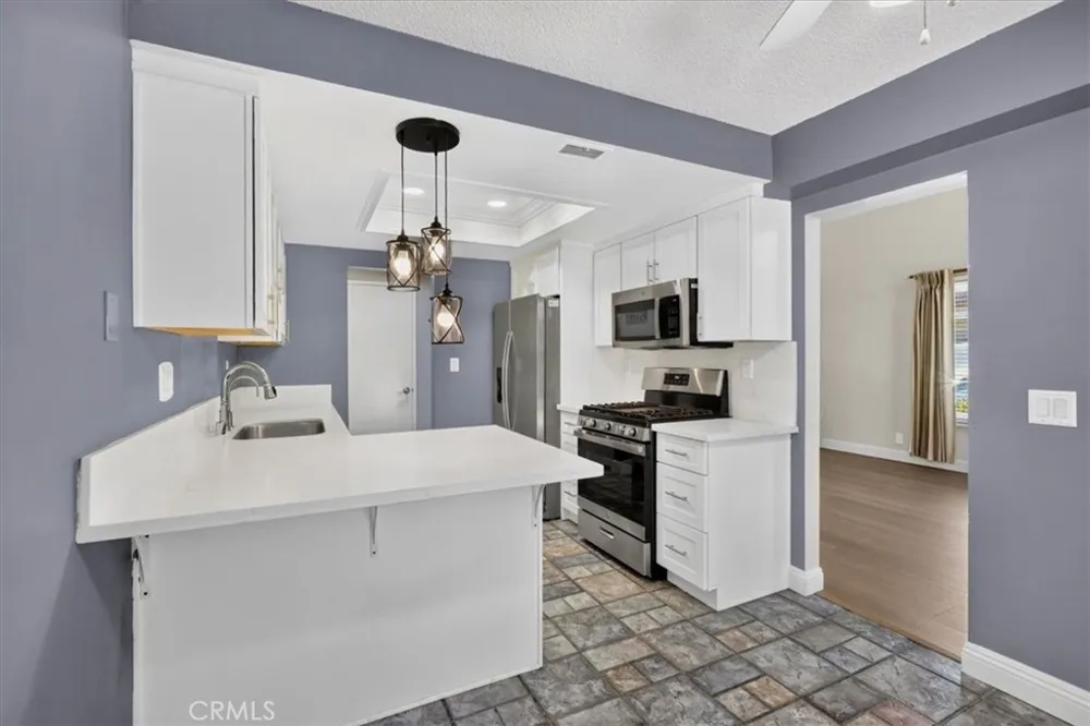 1189 Sunflower Covina, CA 91724