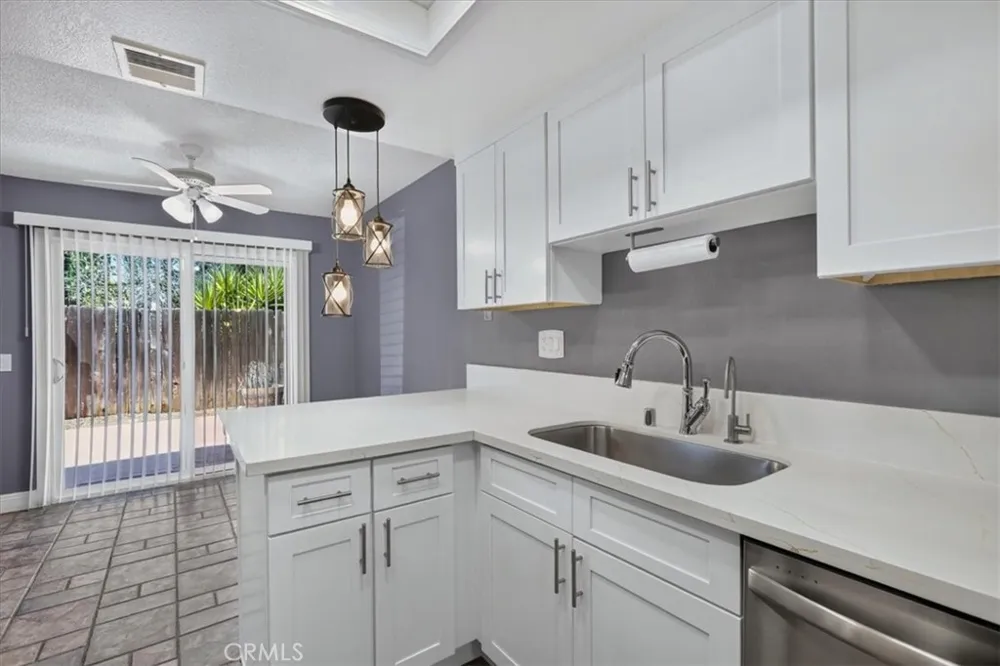 1189 Sunflower Covina, CA 91724