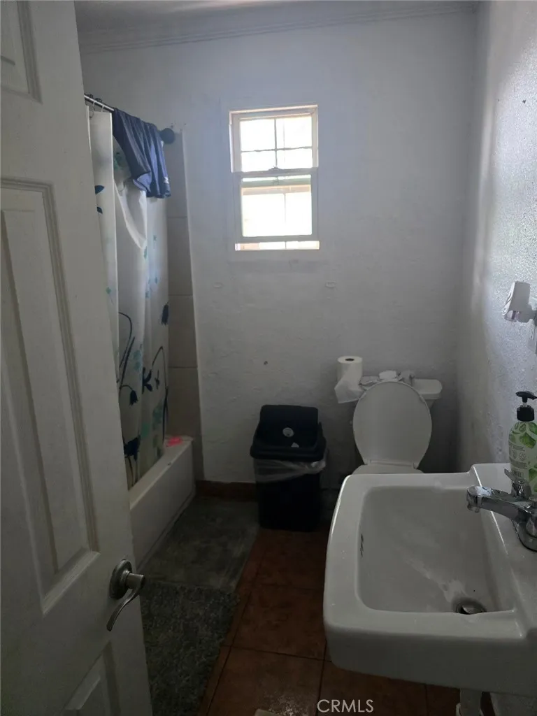 471 San Felipe Road San Bernardino, CA 92408
