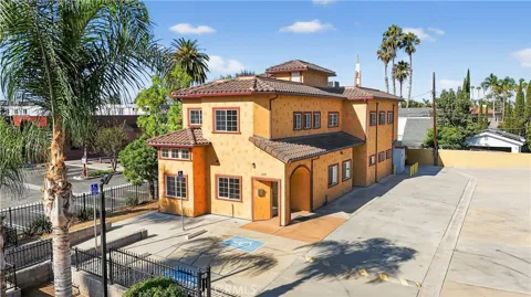 447 Prairie Avenue
