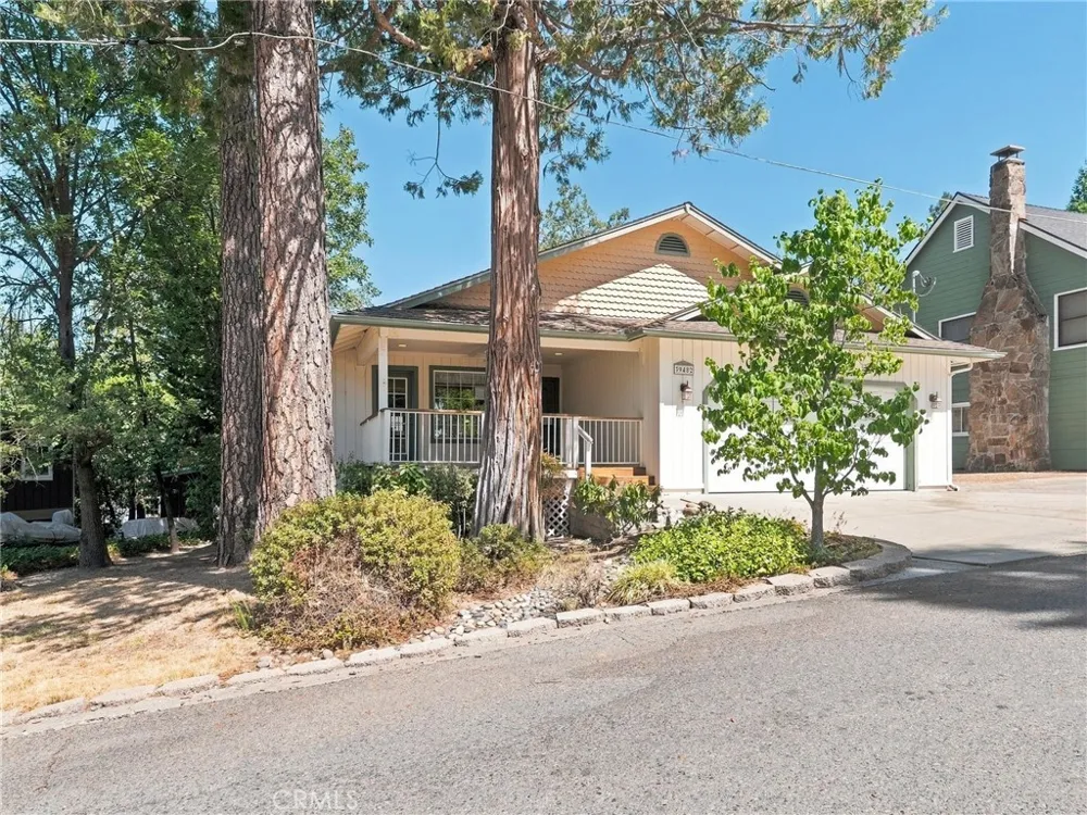 39482 Chickadee Bass Lake, CA 93604