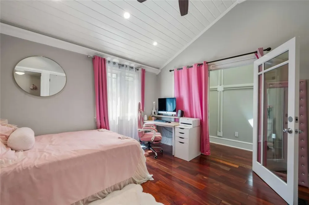 1285 W 23rd Street San Pedro, CA 90731