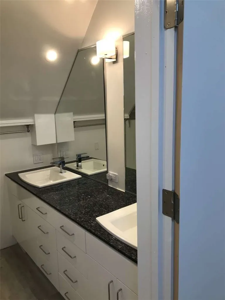 1285 W 23rd Street San Pedro, CA 90731