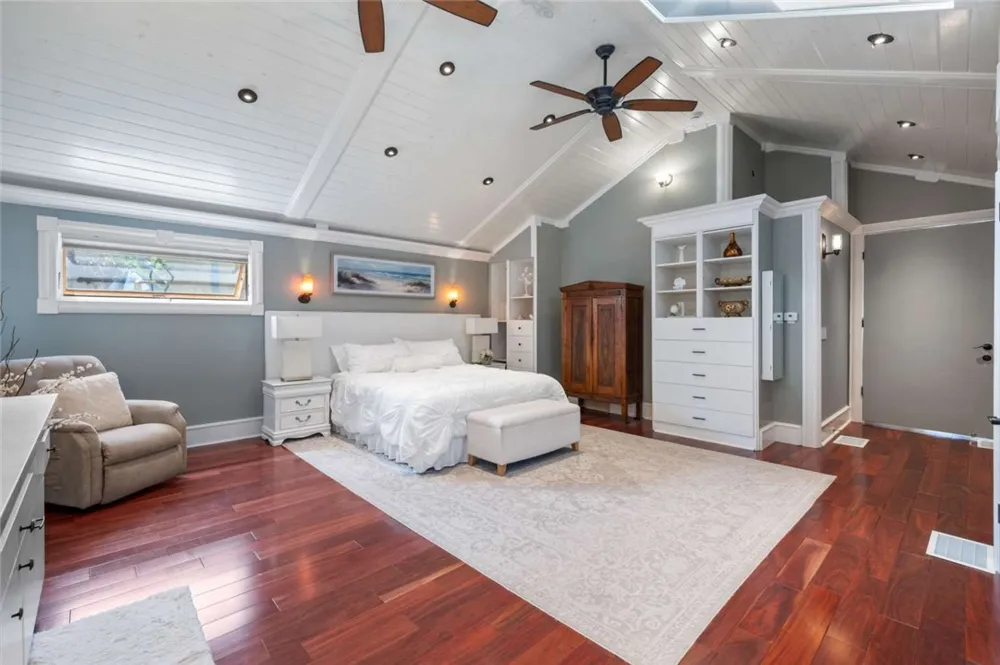 1285 W 23rd Street San Pedro, CA 90731