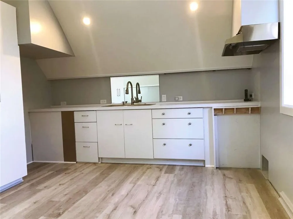 1285 W 23rd Street San Pedro, CA 90731