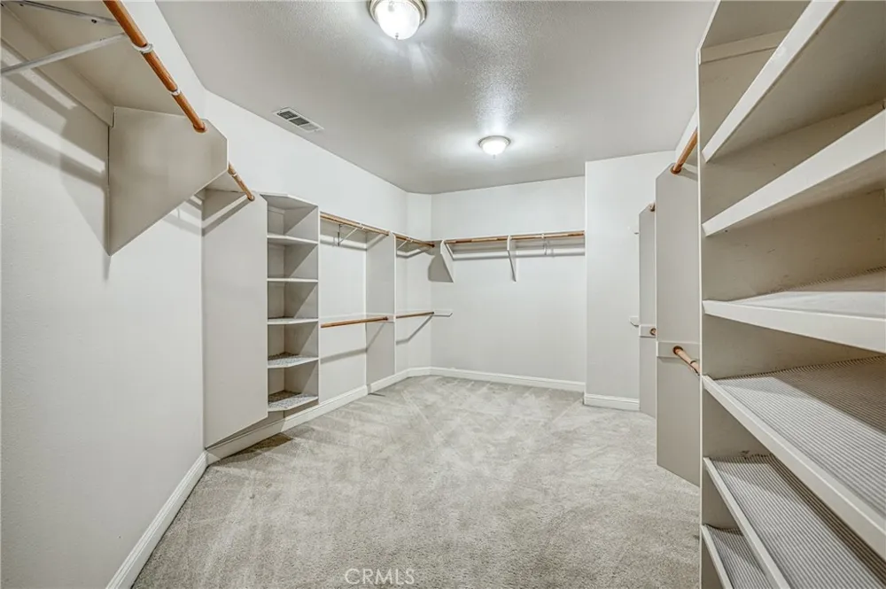 333 W River Court Fresno, CA 93711
