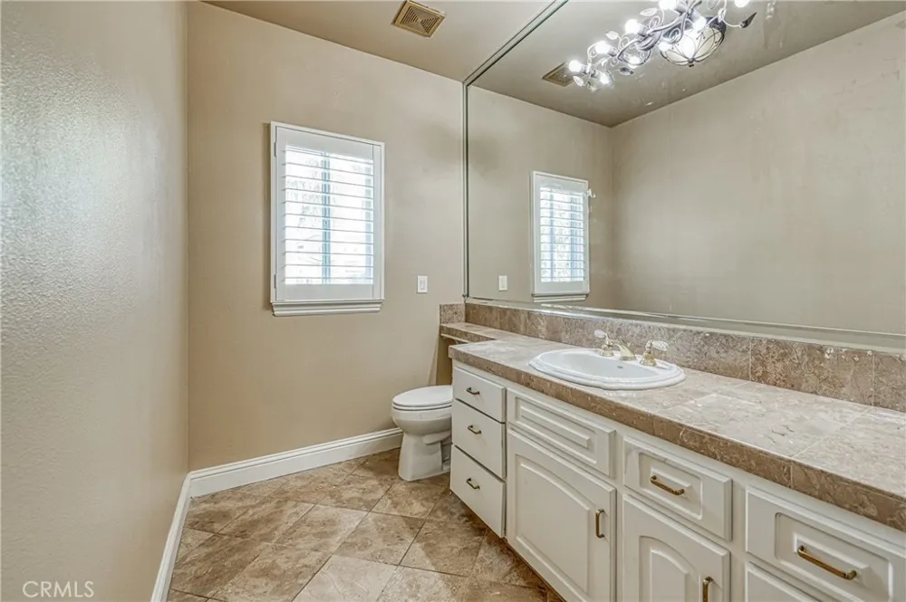 333 W River Court Fresno, CA 93711