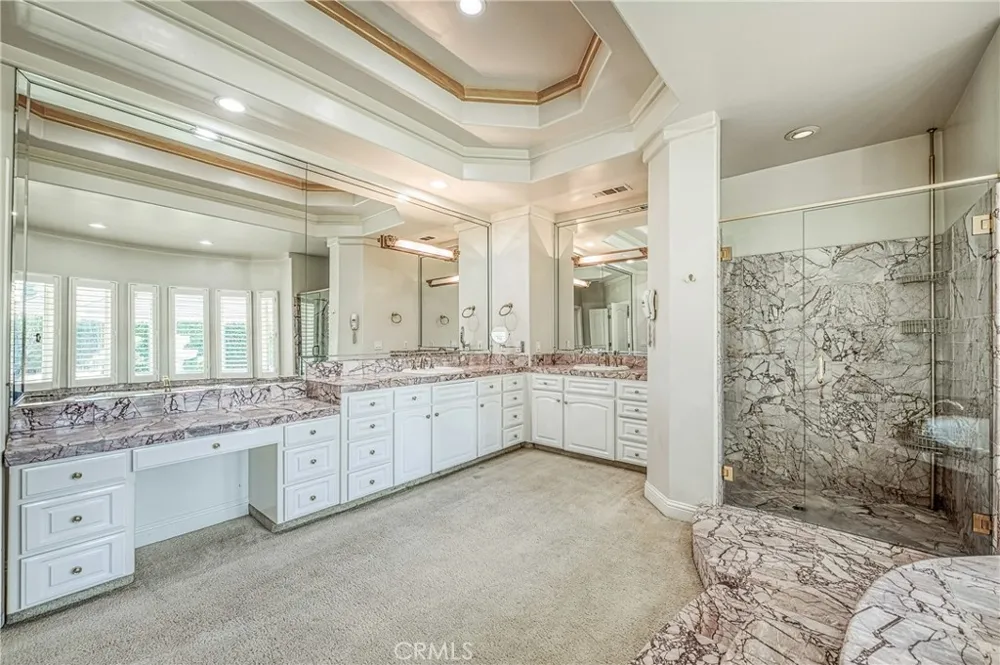 333 W River Court Fresno, CA 93711