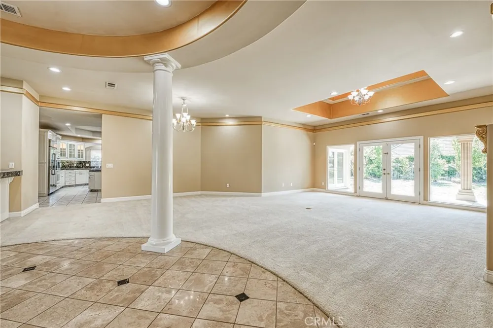 333 W River Court Fresno, CA 93711