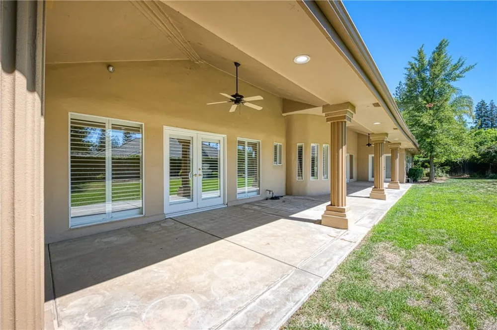333 W River Court Fresno, CA 93711