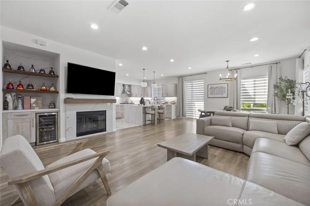 16485 W Nicklaus Drive #120 Sylmar, CA 91342