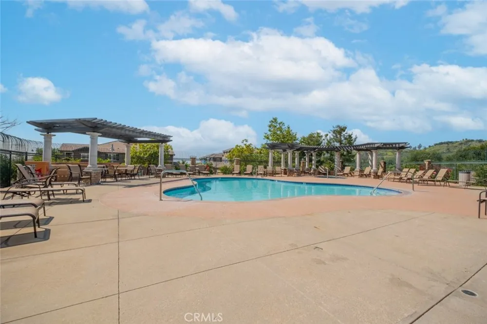 16485 W Nicklaus Drive #120 Sylmar, CA 91342