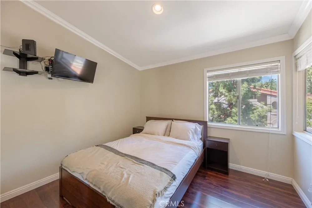 23201 Sherman Way #G West Hills, CA 91307