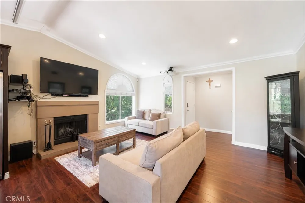 23201 Sherman Way #G West Hills, CA 91307
