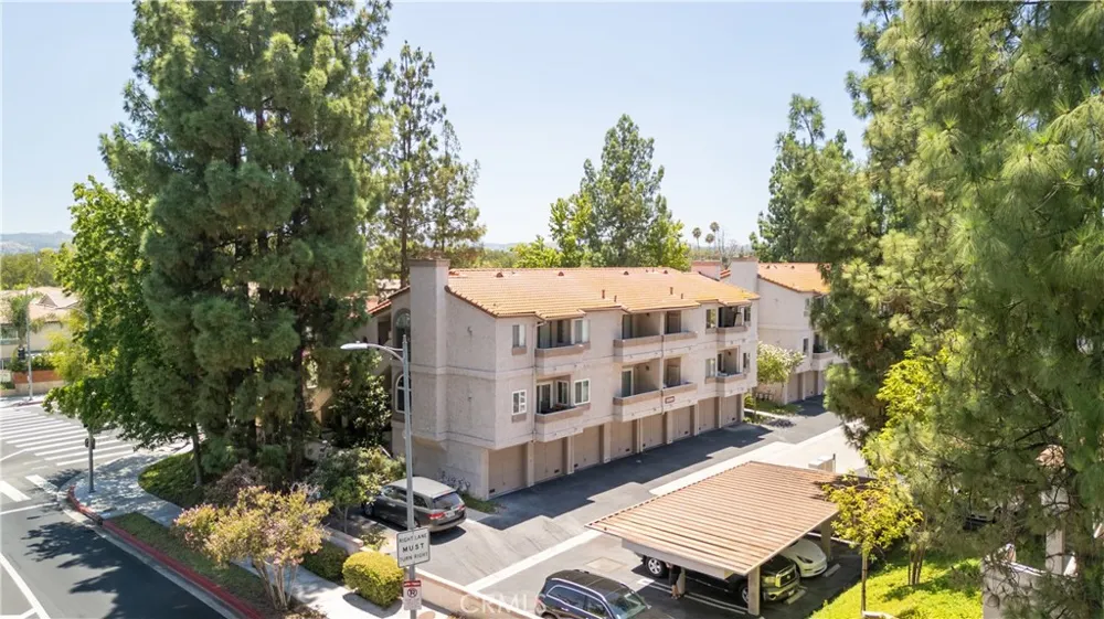 23201 Sherman Way #G West Hills, CA 91307