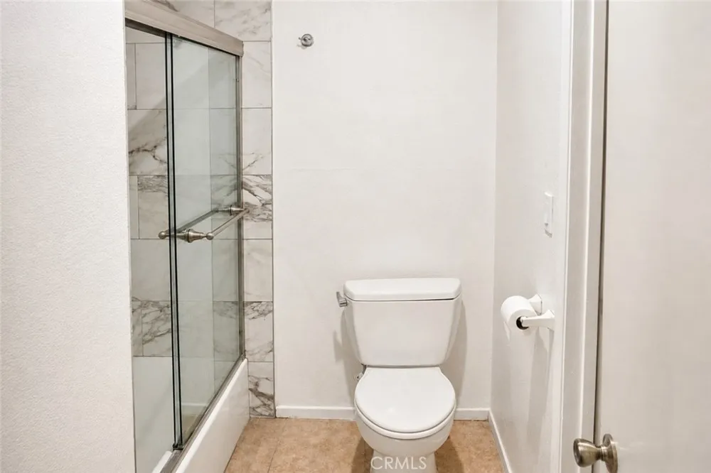 1741 Neil Armstrong #208 Montebello, CA 90640