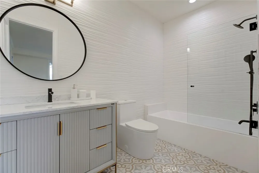 350 Starlight Crest La Canada Flintridge, CA 91011