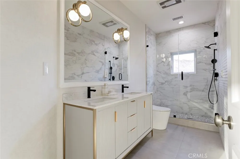 350 Starlight Crest La Canada Flintridge, CA 91011