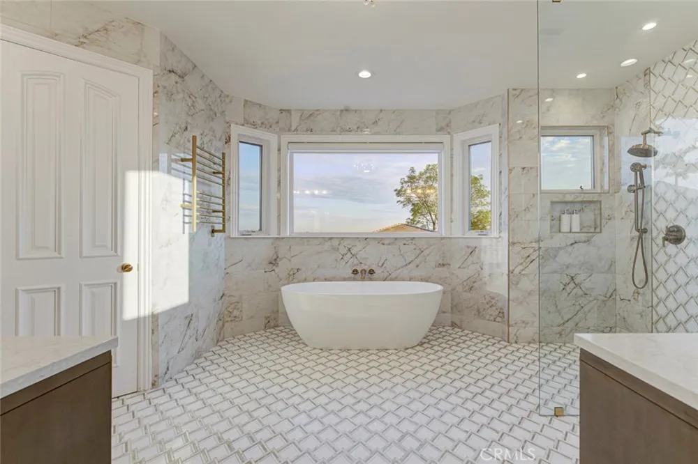 350 Starlight Crest La Canada Flintridge, CA 91011