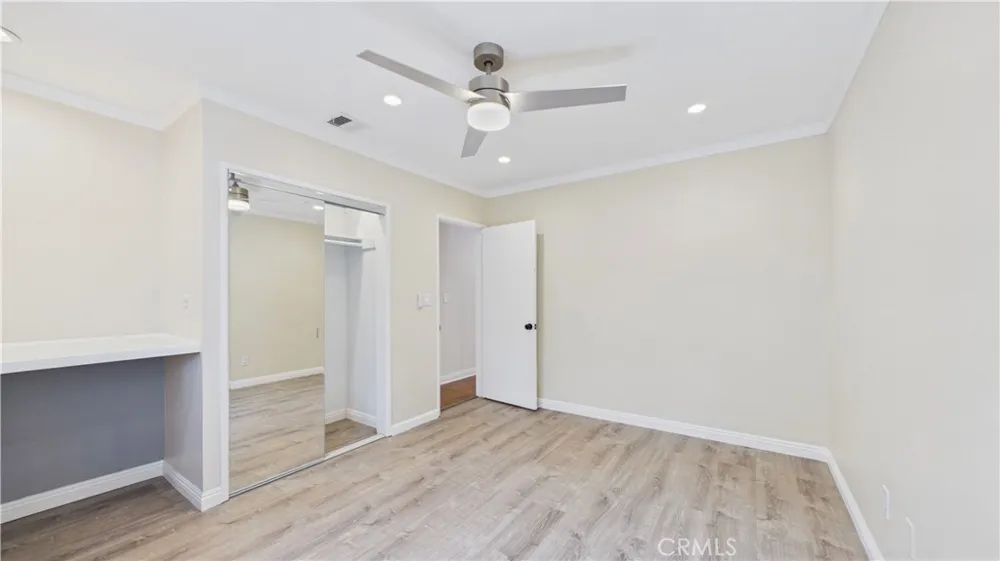 7838 Ellenbogen Street Sunland, CA 91040