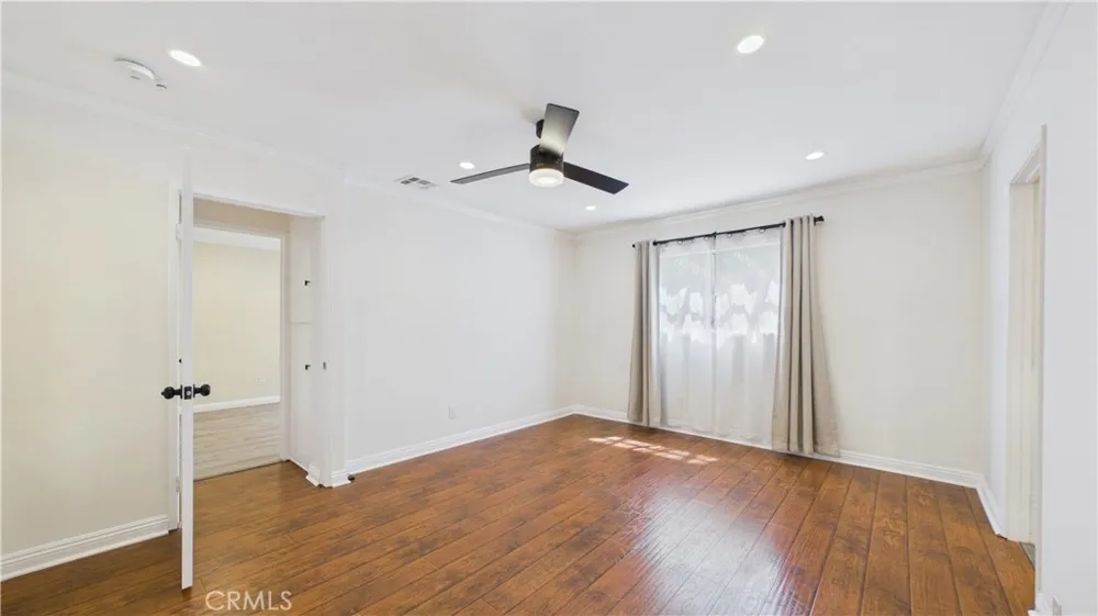7838 Ellenbogen Street Sunland, CA 91040