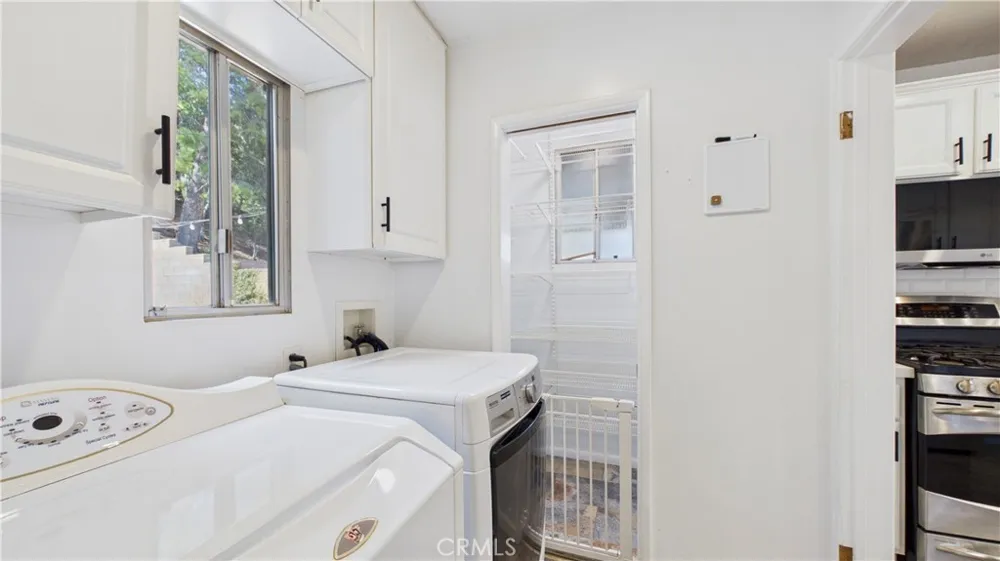 7838 Ellenbogen Street Sunland, CA 91040