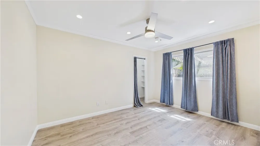 7838 Ellenbogen Street Sunland, CA 91040