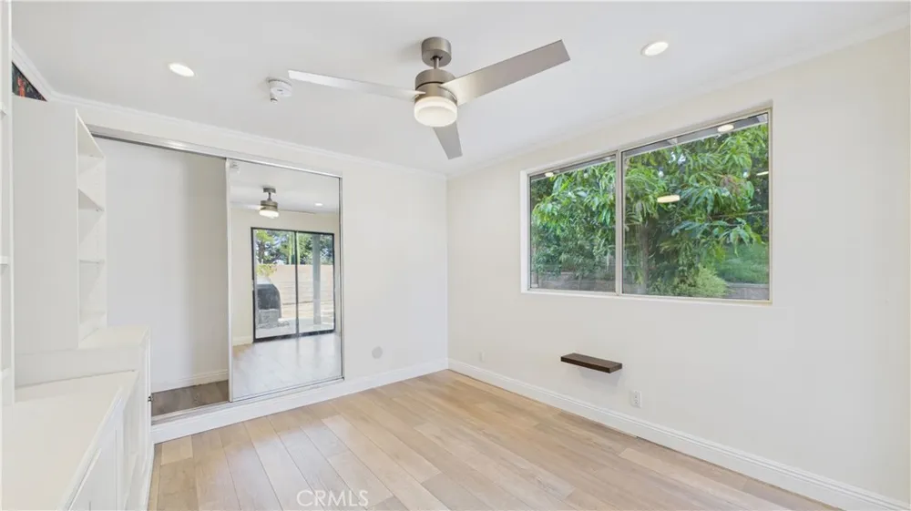 7838 Ellenbogen Street Sunland, CA 91040