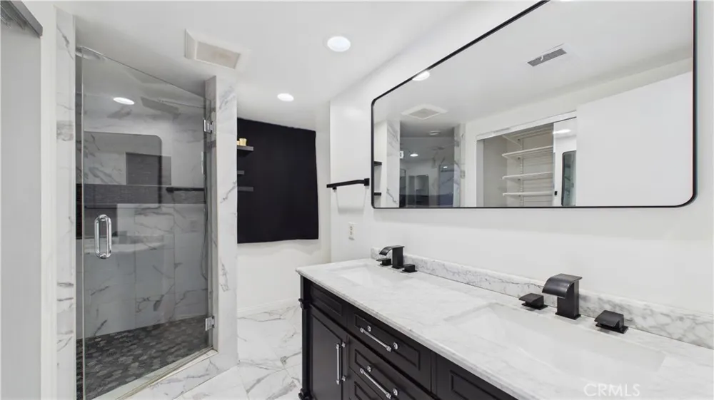 7838 Ellenbogen Street Sunland, CA 91040