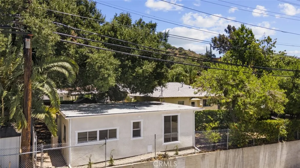 1757 June Lane Glendale, CA 91208