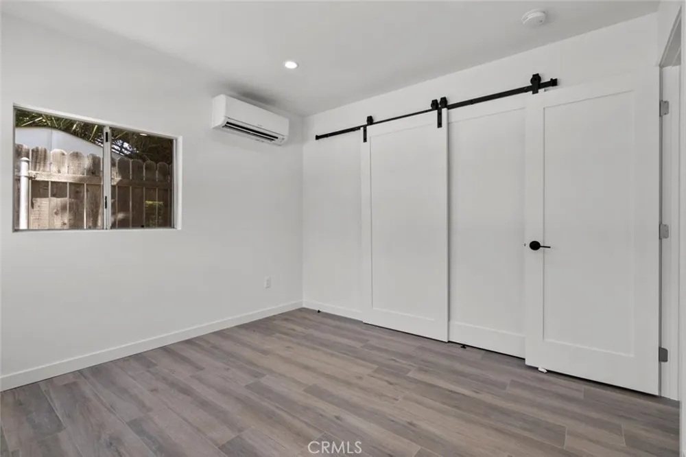 1757 June Lane Glendale, CA 91208