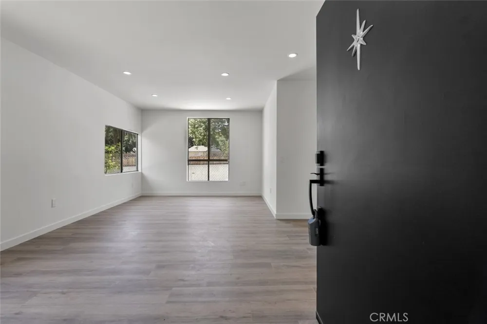 1757 June Lane Glendale, CA 91208