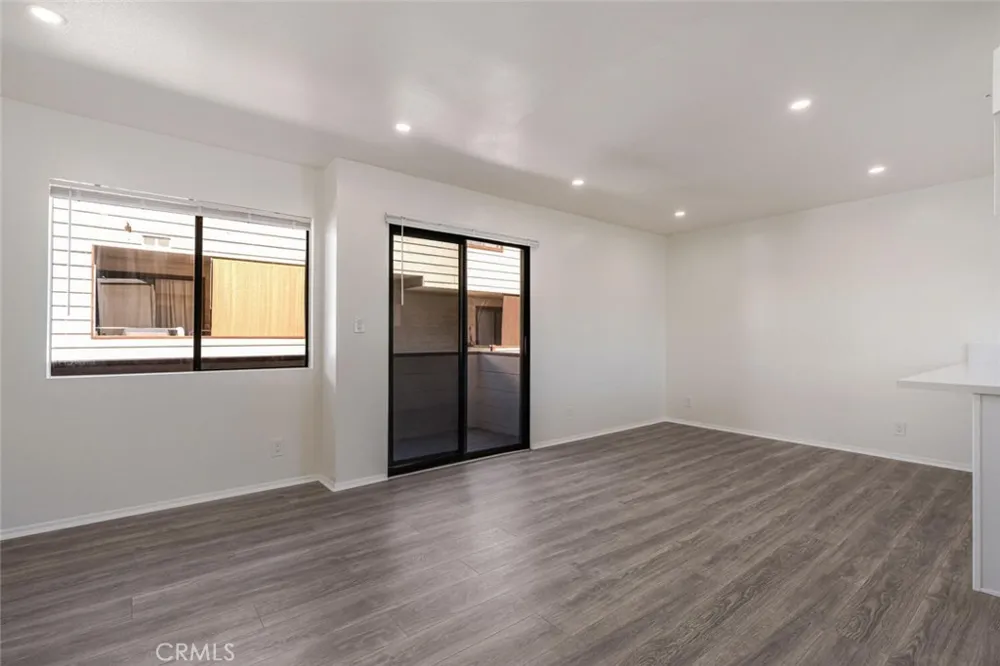 1129 Linden Avenue #3 Glendale, CA 91201