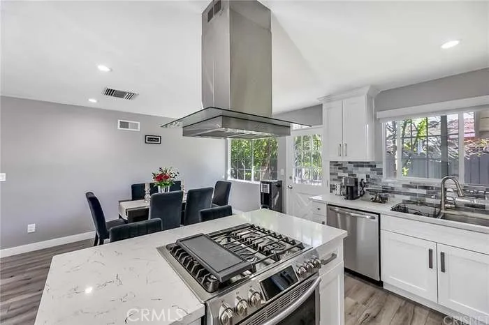 19221 Napa Northridge, CA 91324