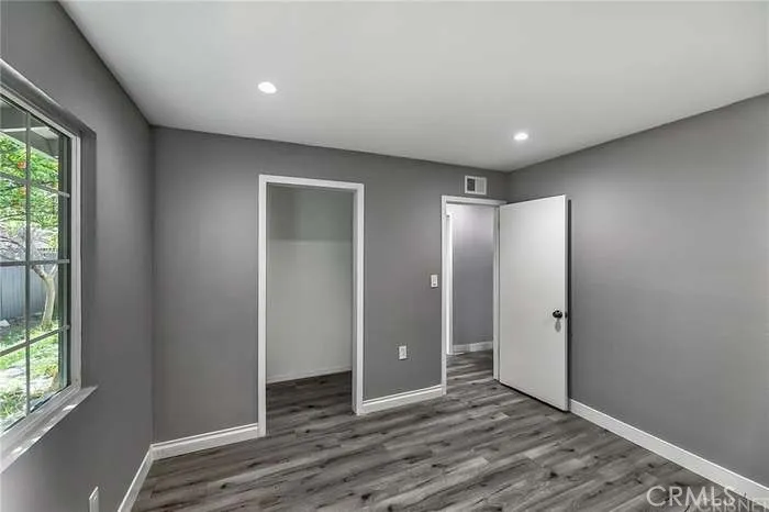 19221 Napa Northridge, CA 91324