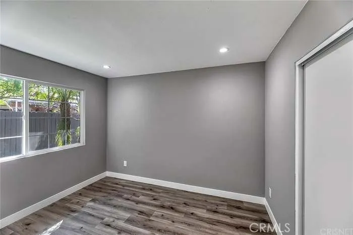 19221 Napa Northridge, CA 91324