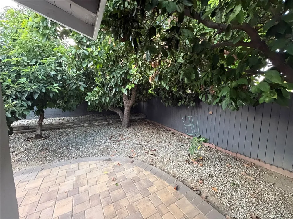 19221 Napa Northridge, CA 91324