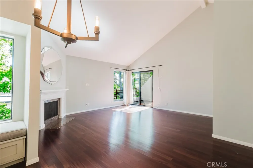 400 Louise #303 Glendale, CA 91206