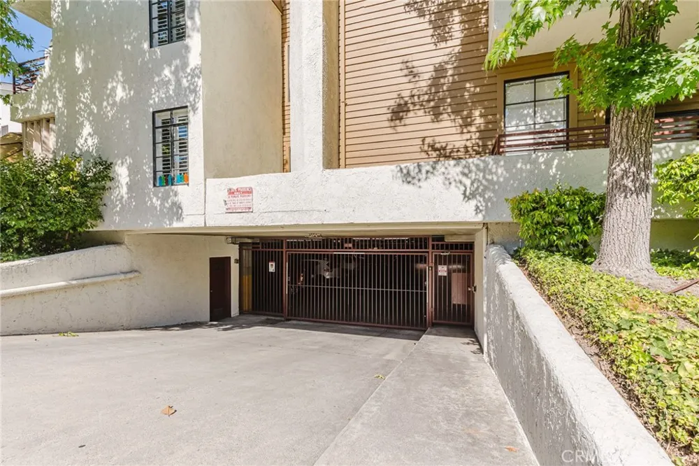 400 Louise #303 Glendale, CA 91206