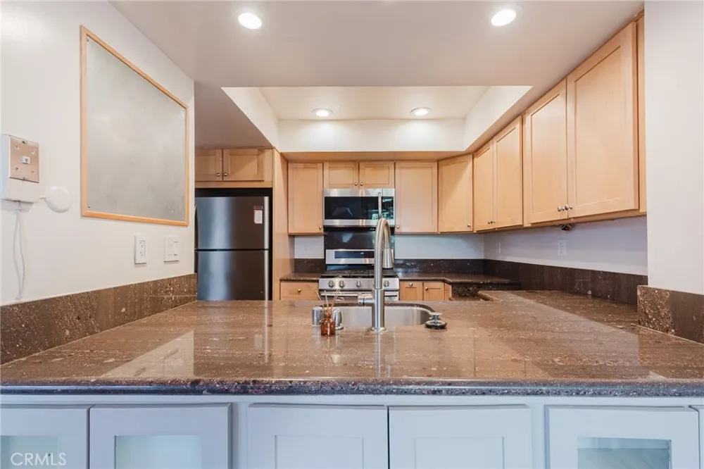 400 Louise #303 Glendale, CA 91206