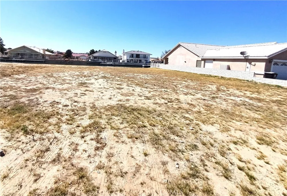 26338 Driftwood Lane Helendale, CA 92342