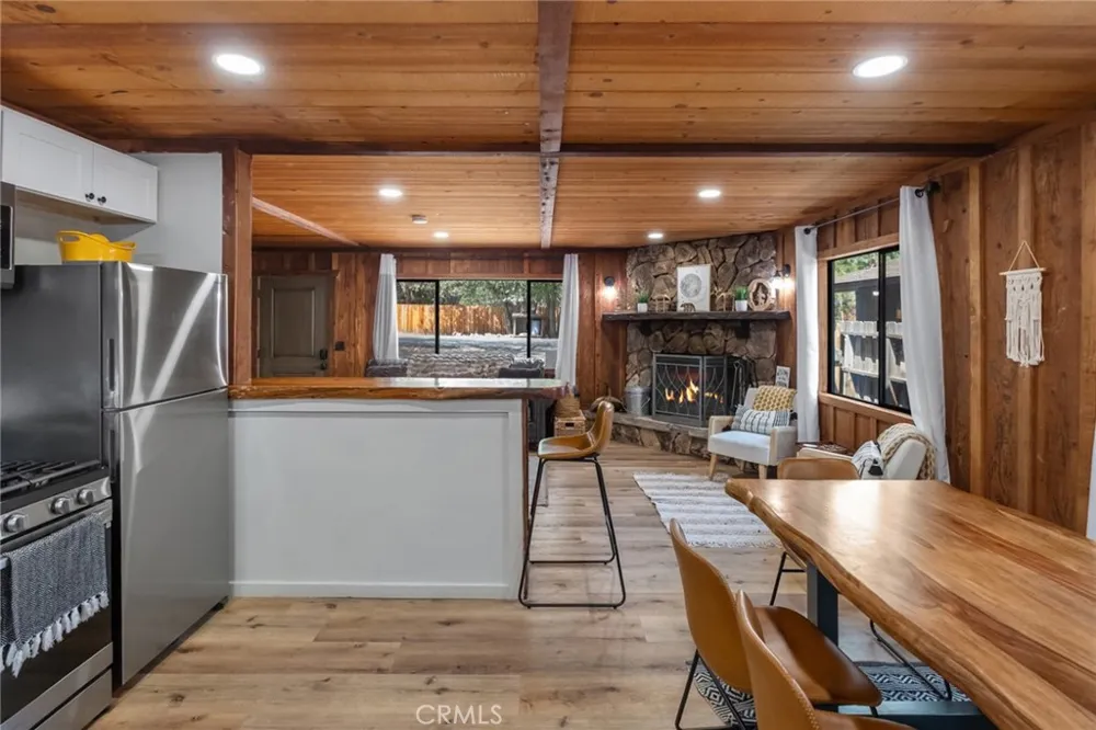 397 Wabash Lane Sugarloaf, CA 92386