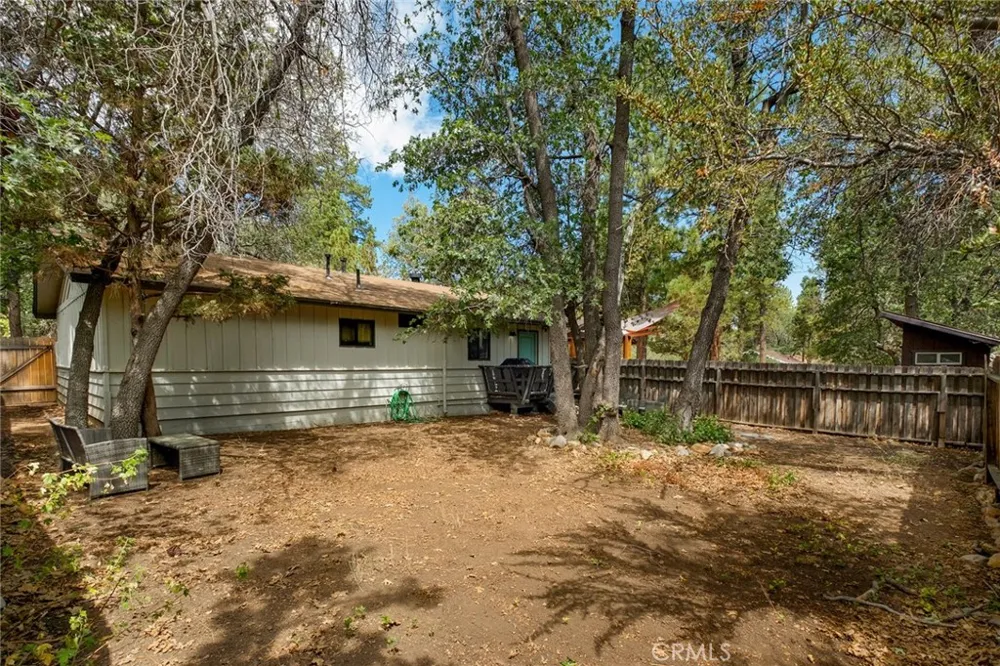 397 Wabash Lane Sugarloaf, CA 92386