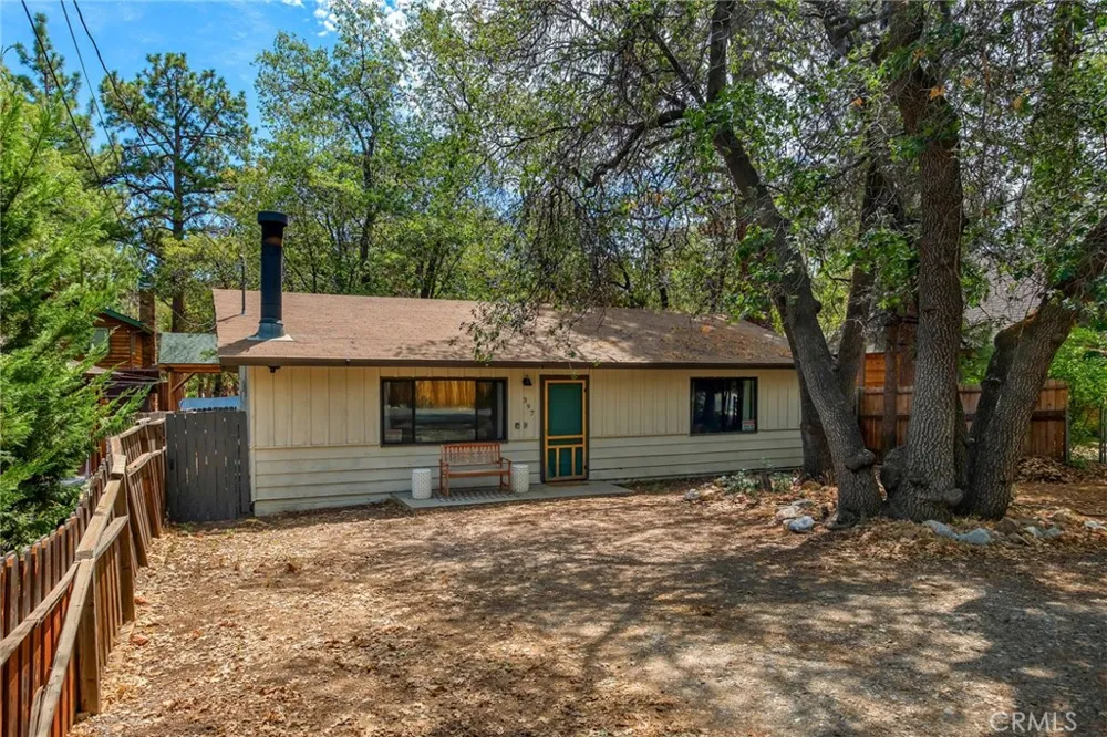 397 Wabash Lane Sugarloaf, CA 92386