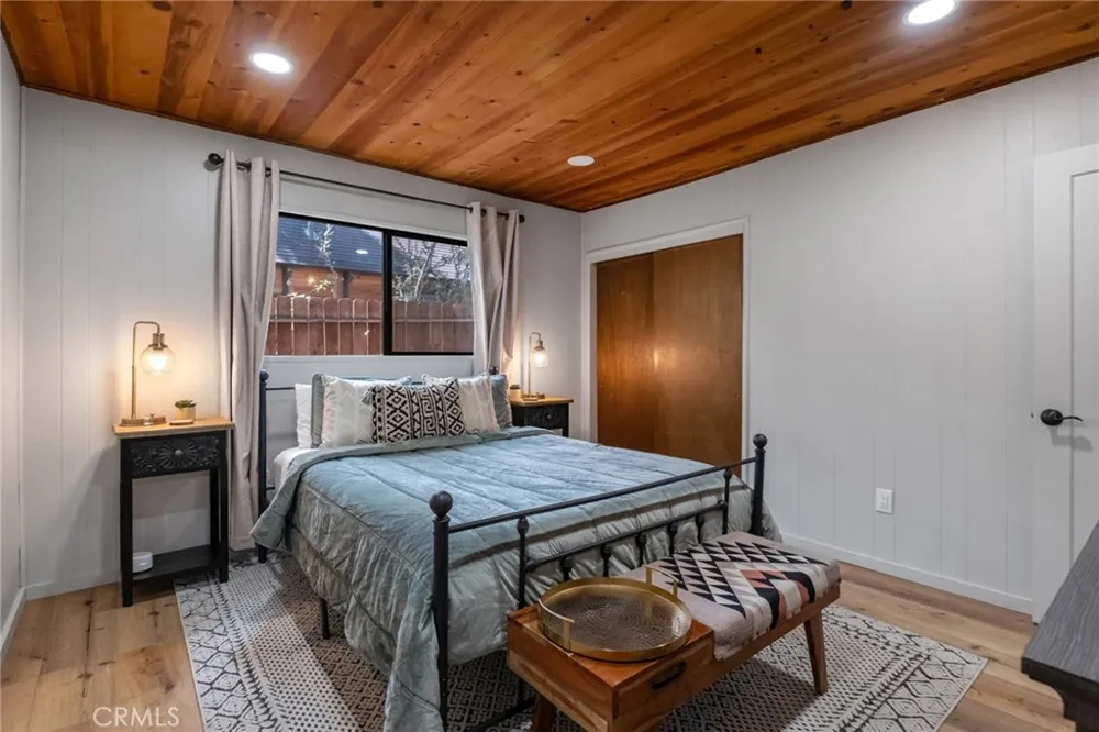 397 Wabash Lane Sugarloaf, CA 92386