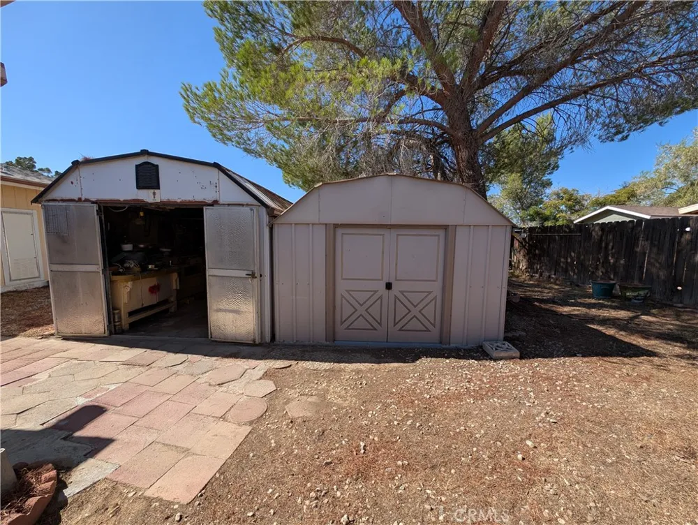 19012 Panther Avenue Adelanto, CA 92301