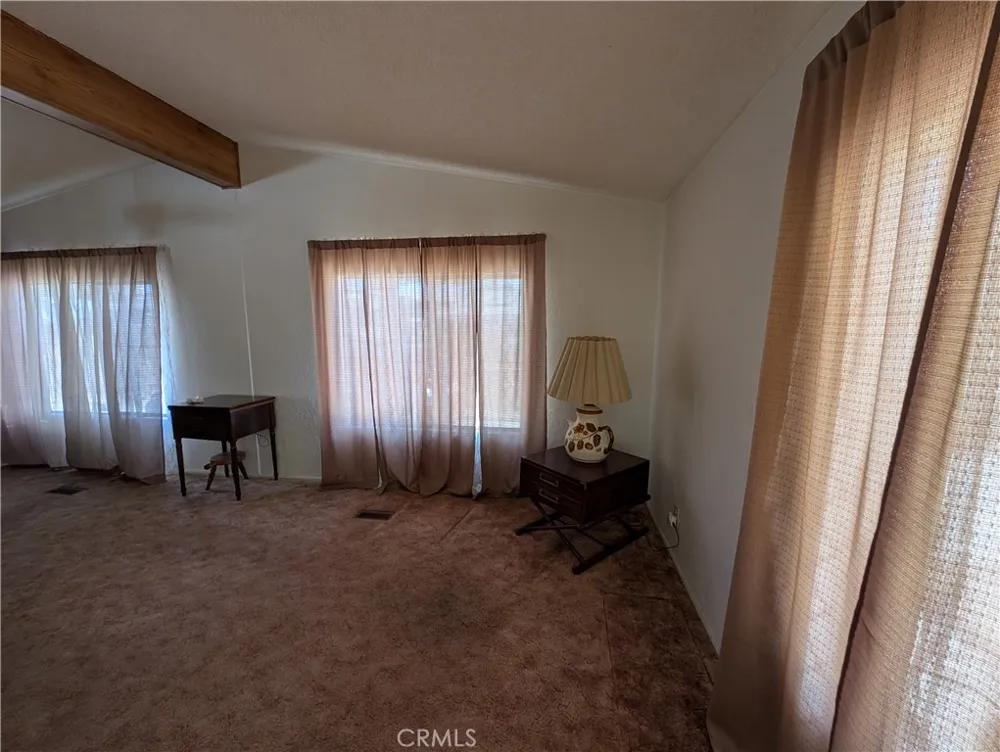 19012 Panther Avenue Adelanto, CA 92301