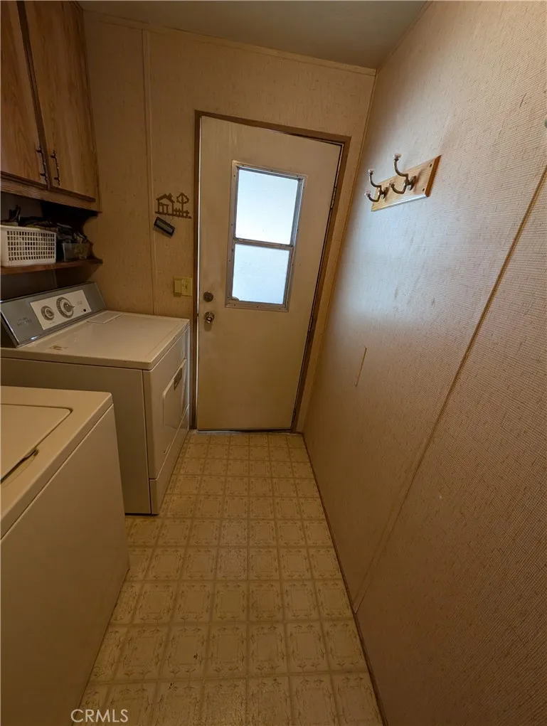 19012 Panther Avenue Adelanto, CA 92301